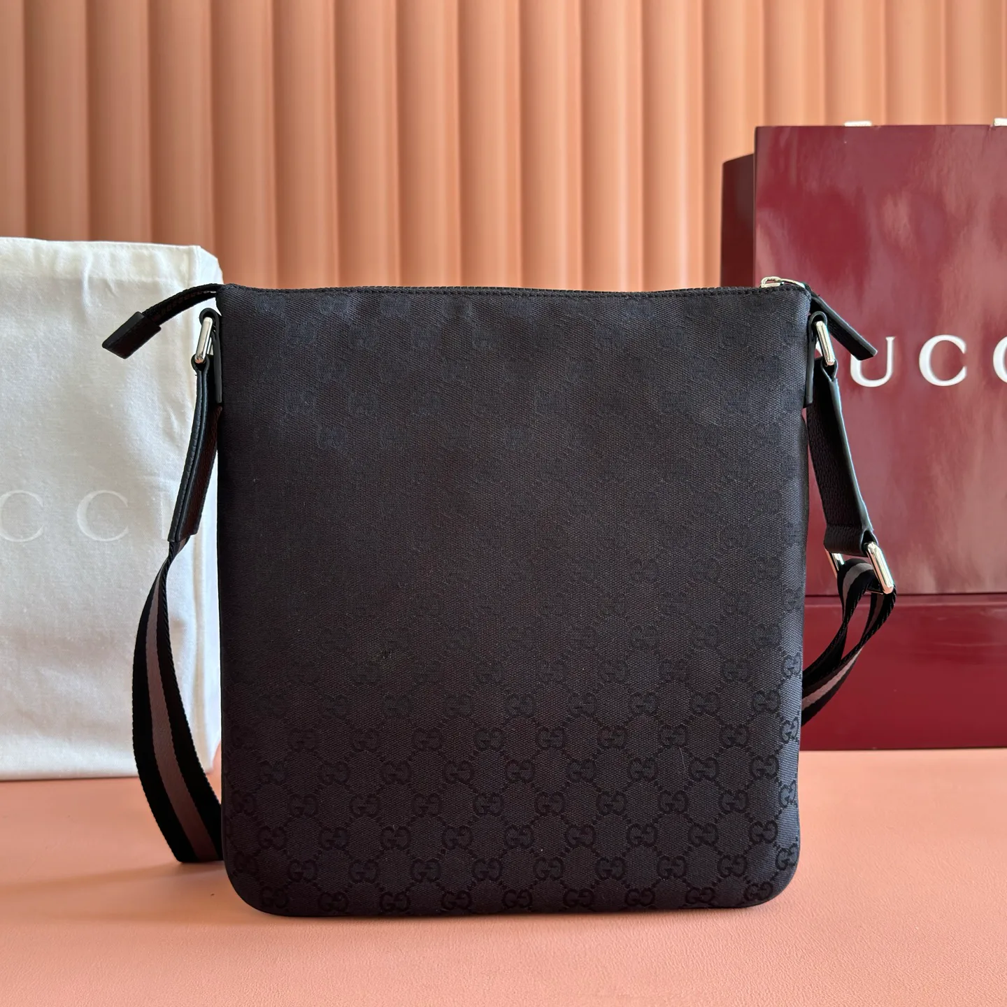 Women's Shoulder Bags GUCCI 17904062