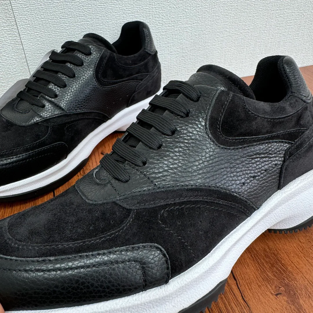 Women's Sneakers ARMANI 18100460