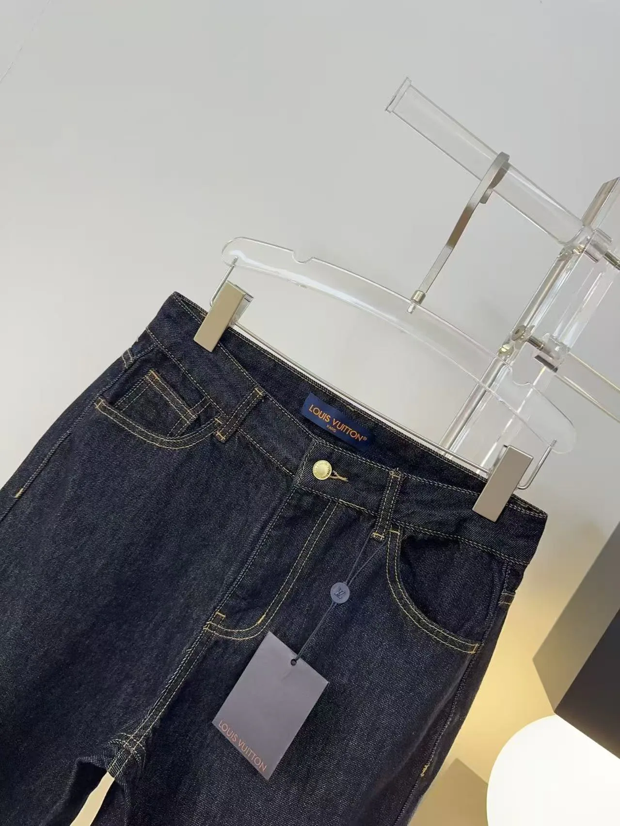 Women's Jeans LOUIS VUITTON 18321844