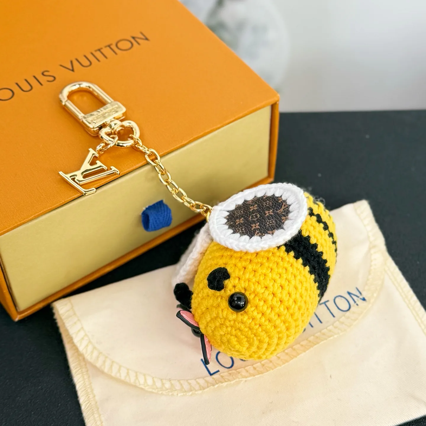 Key Cases LOUIS VUITTON 18013501