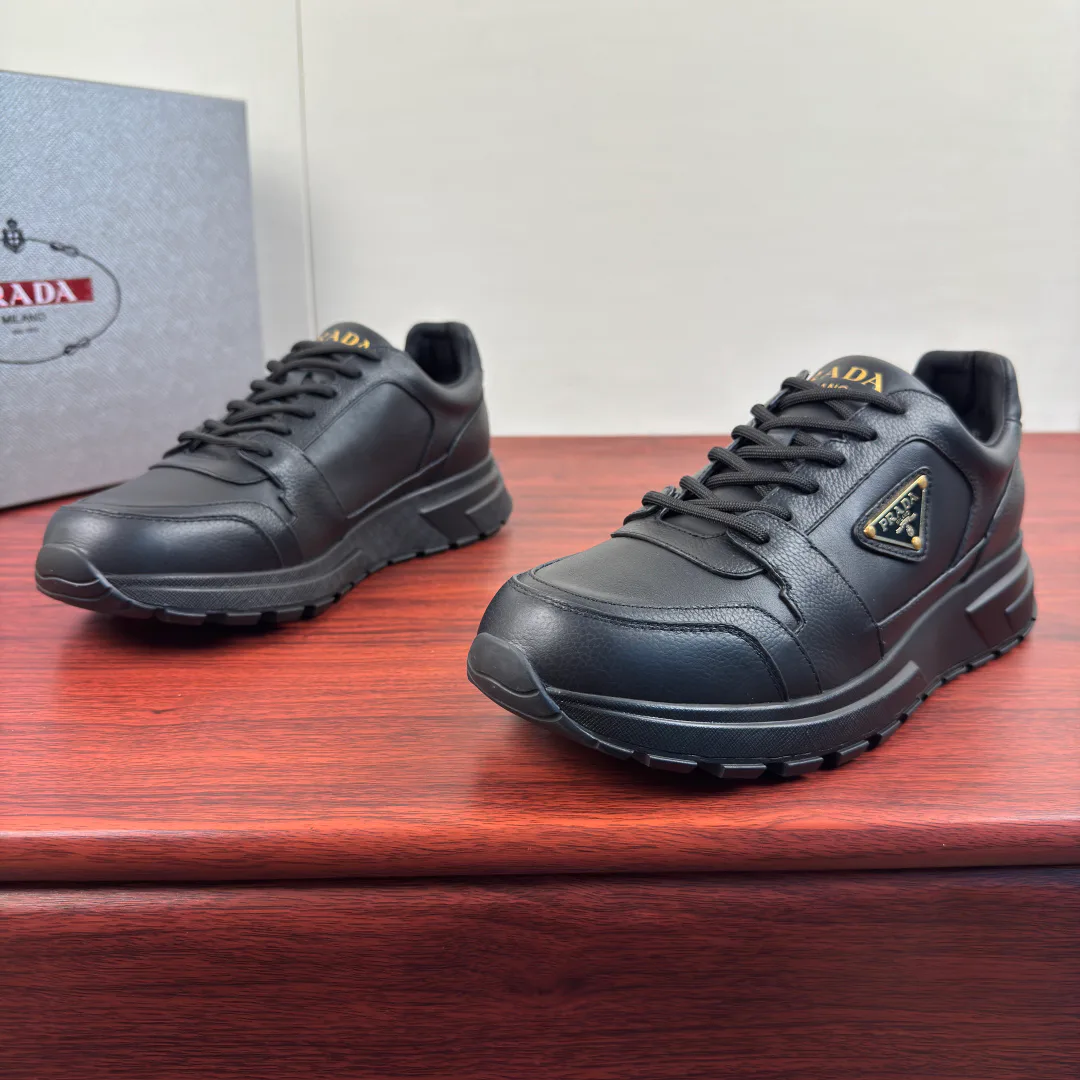 Men's Sneakers PRADA 18230791
