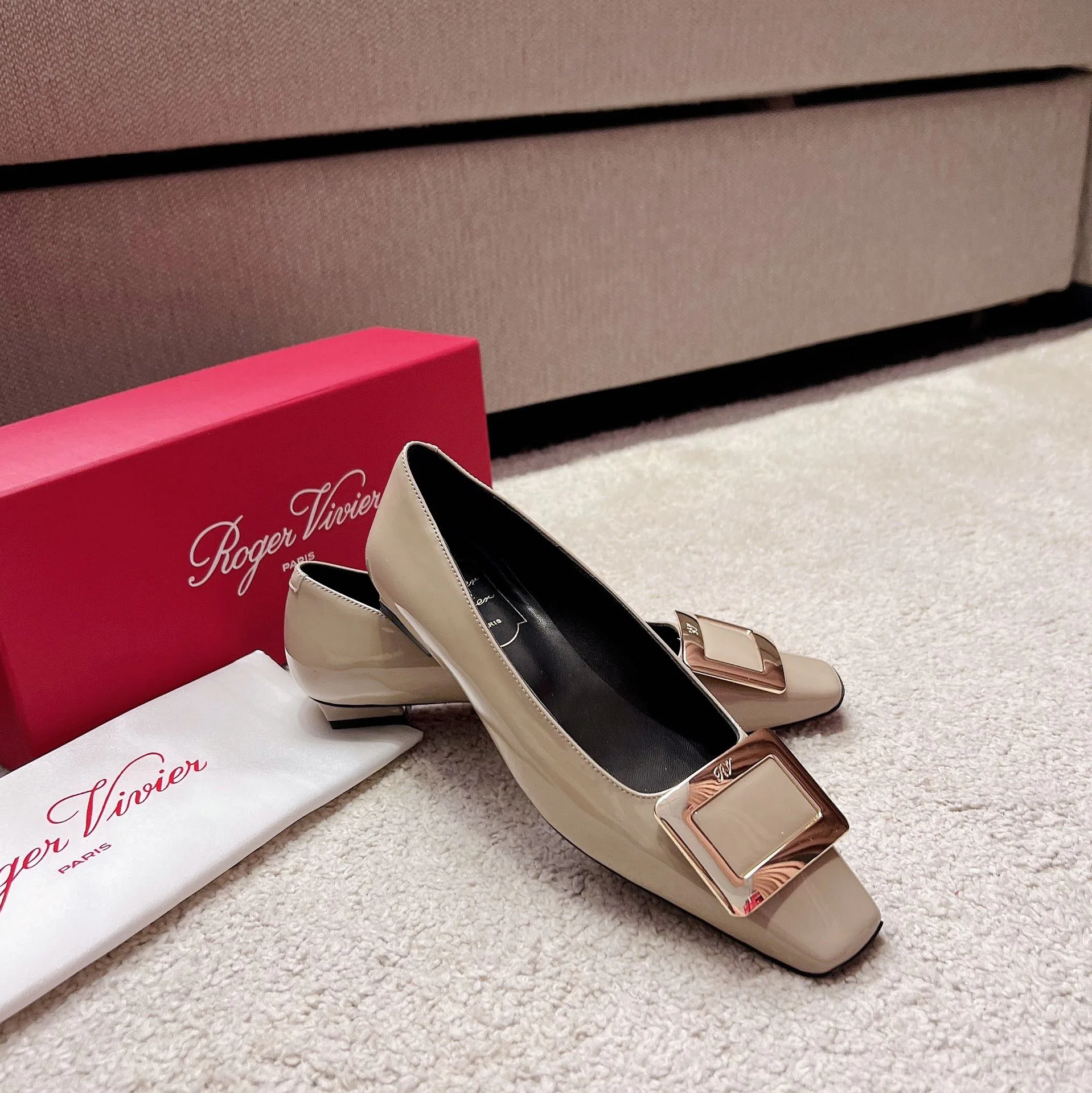 Women's Heels ROGER VIVIER 17550708