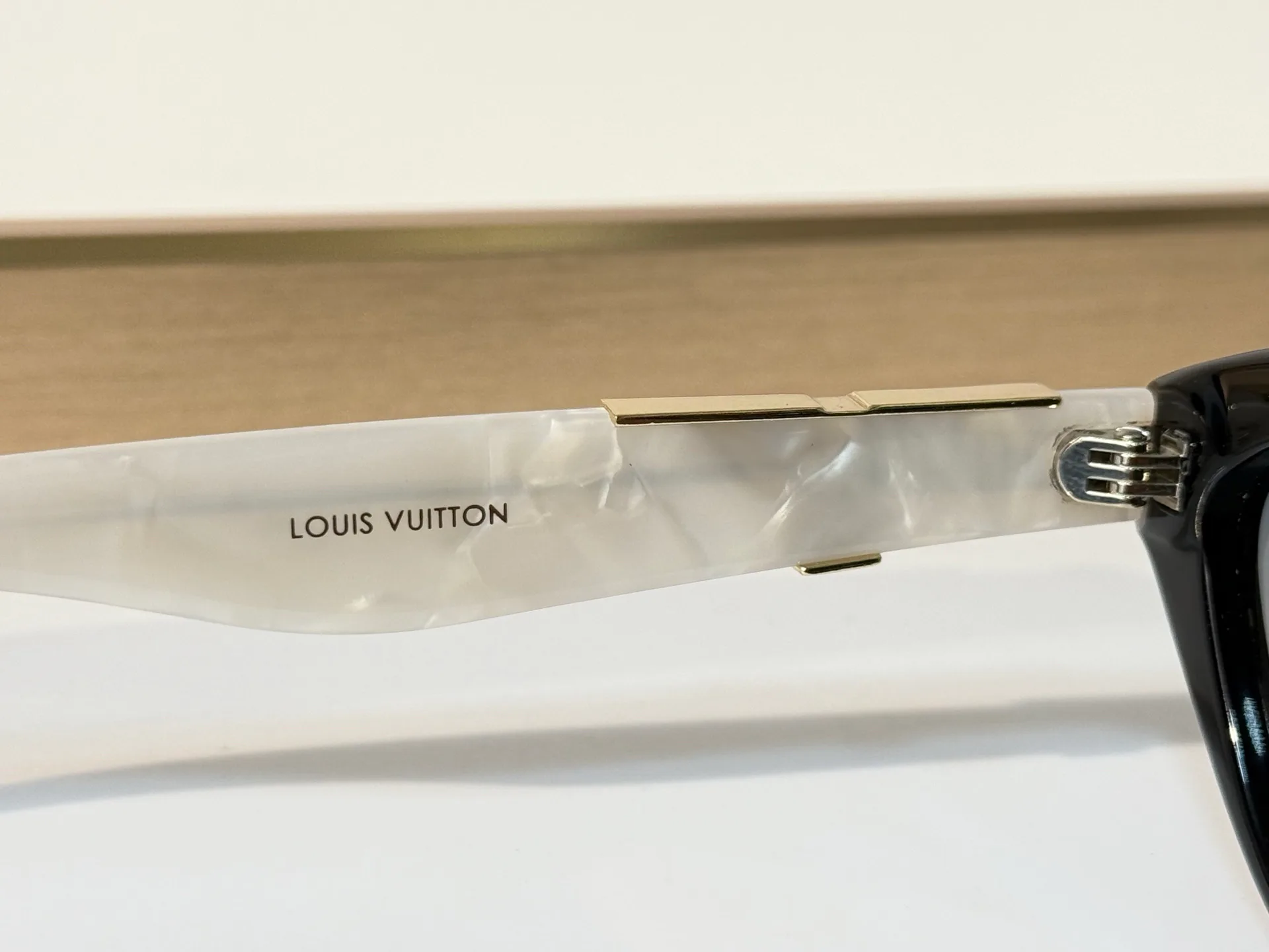 Glasses LOUIS VUITTON 17895081