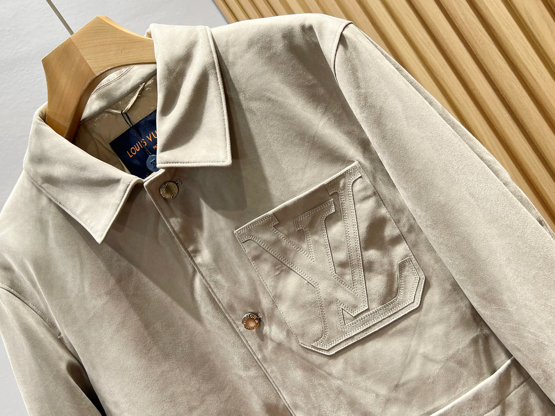 Men's Jackets And Down Jackets LOUIS VUITTON 18084603
