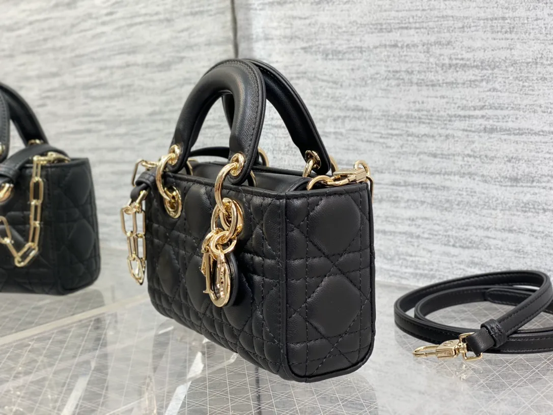 Women's Classic Handbags CHRISTIAN DIOR 17770384