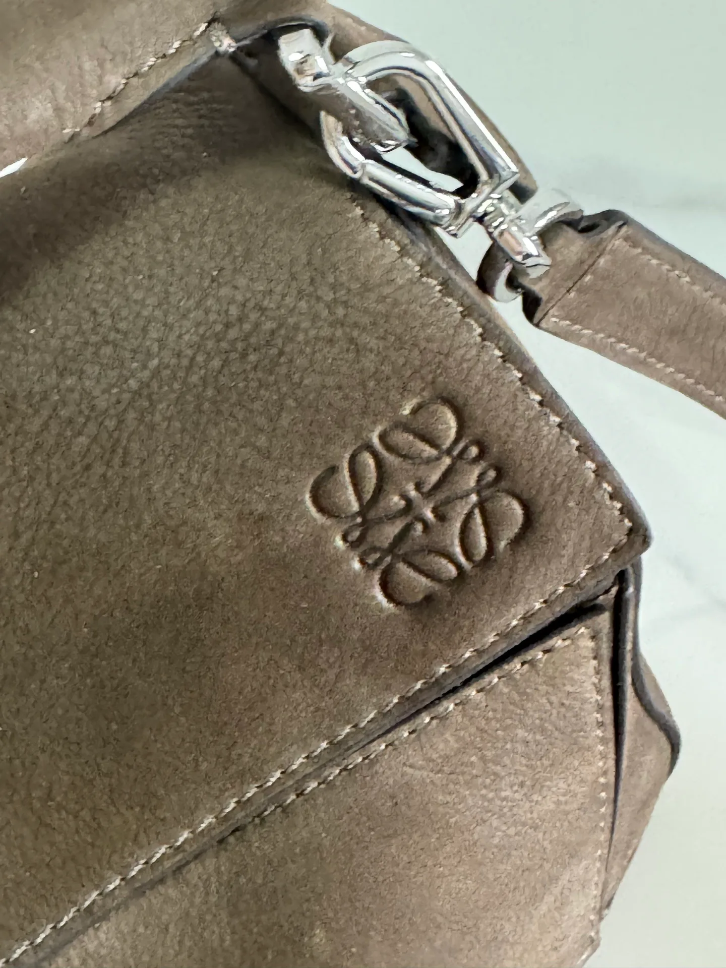 Women's Classic Handbags LOEWE 18434819