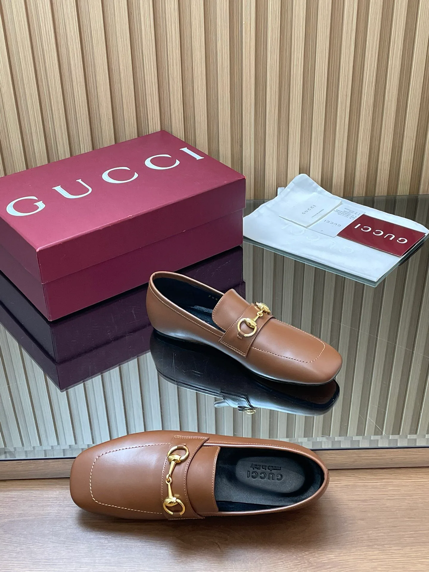 Women's Loafers And Moccasins GUCCI 17946829