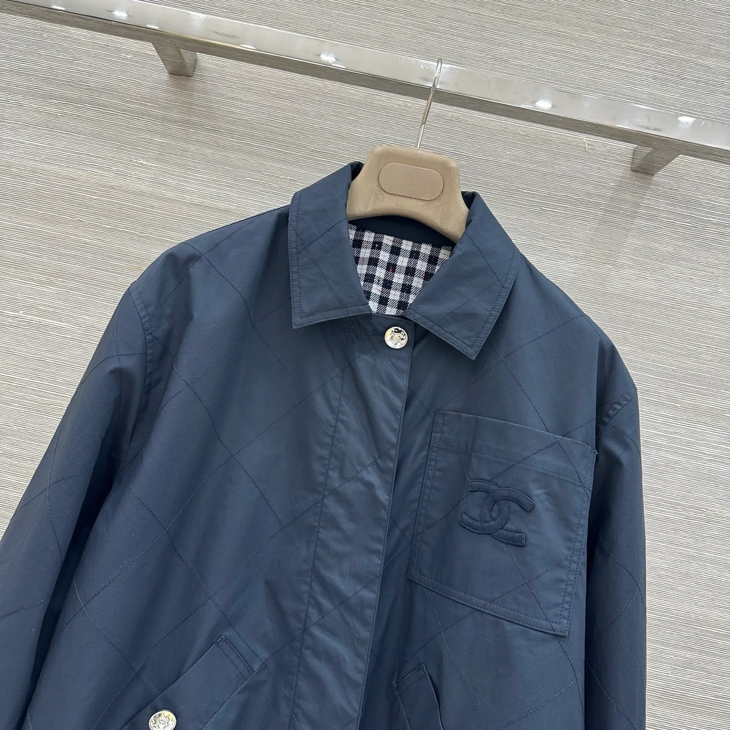 Women's Jackets And Down Jackets CHANEL 18113650