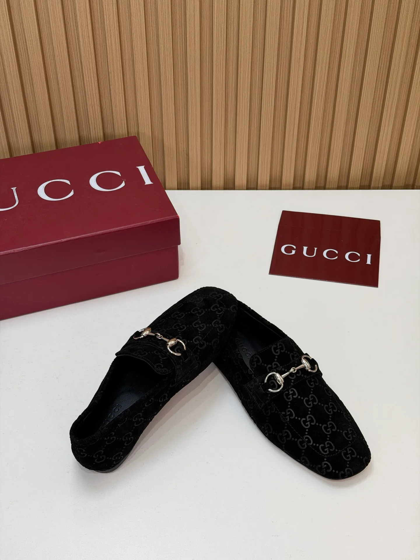 Women's Loafers And Moccasins GUCCI 18083807