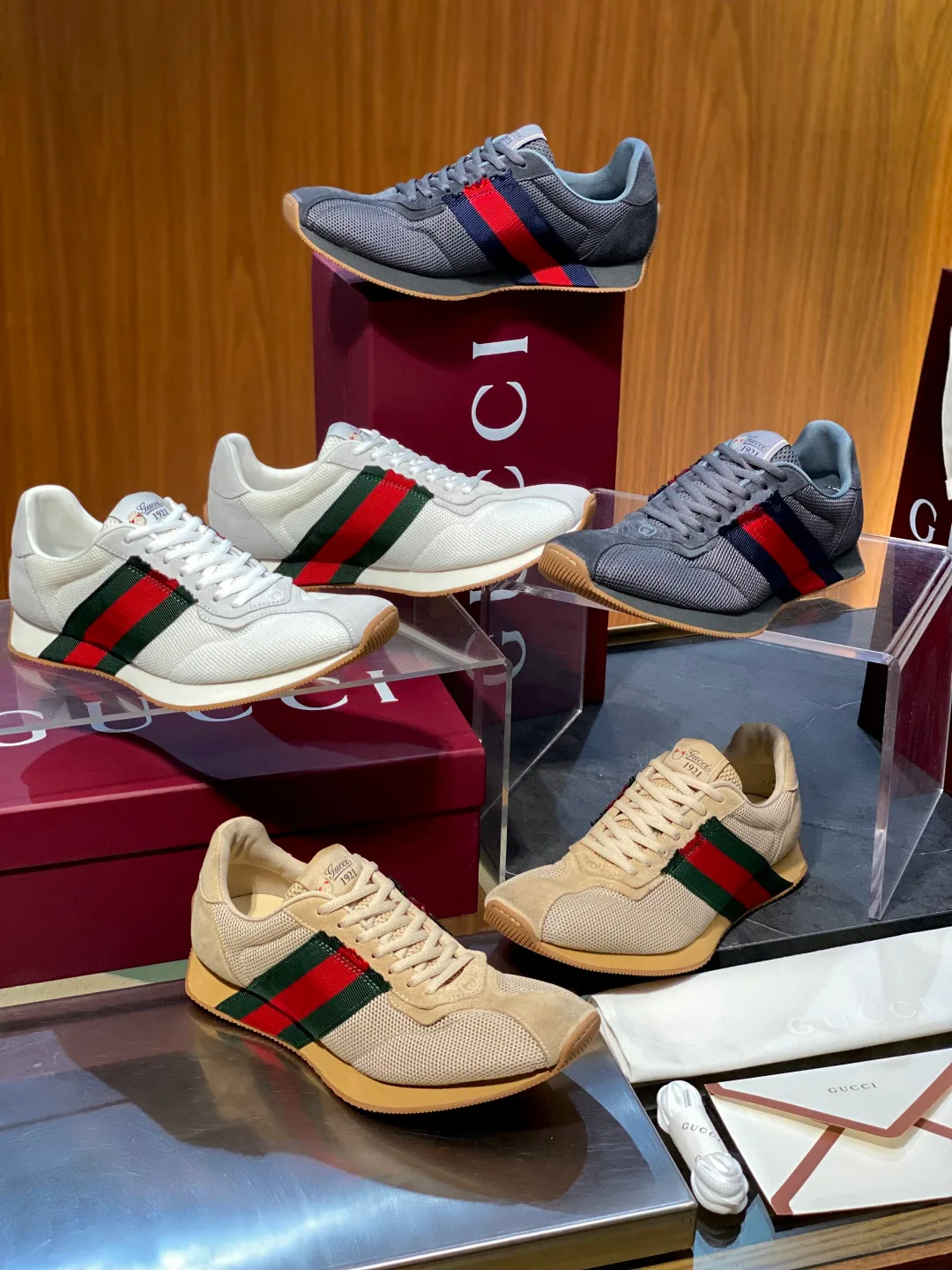 Men's Sneakers GUCCI 18119354
