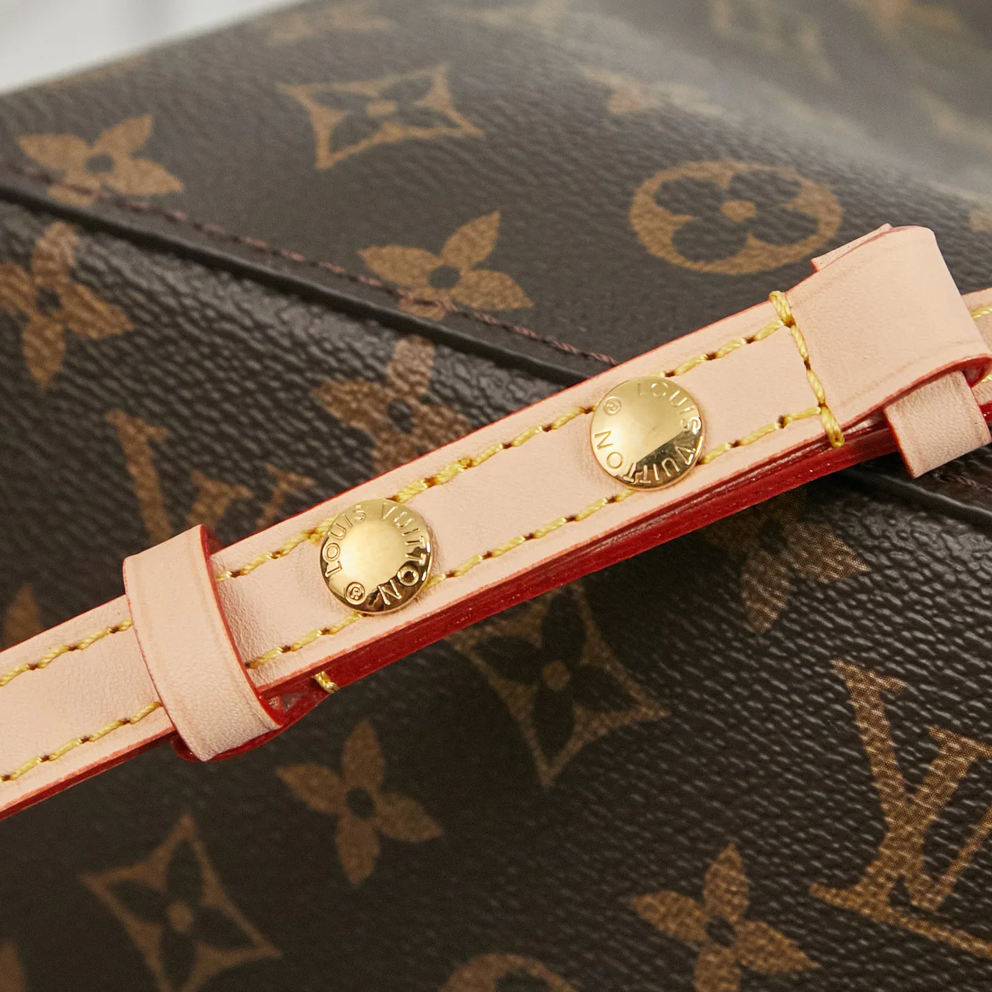 Women's Classic Handbags LOUIS VUITTON 18412659