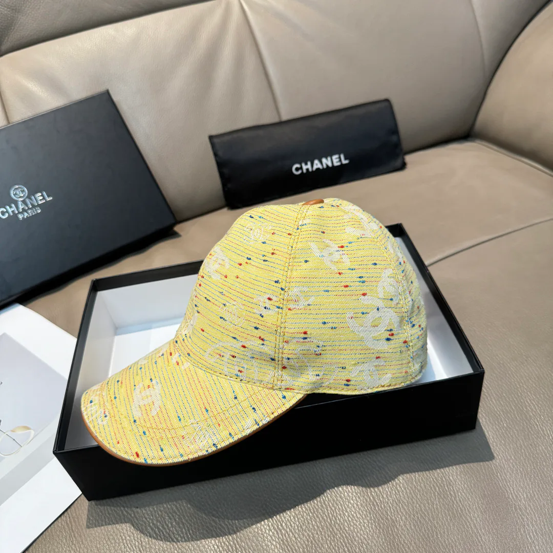 Hats CHANEL 18347066