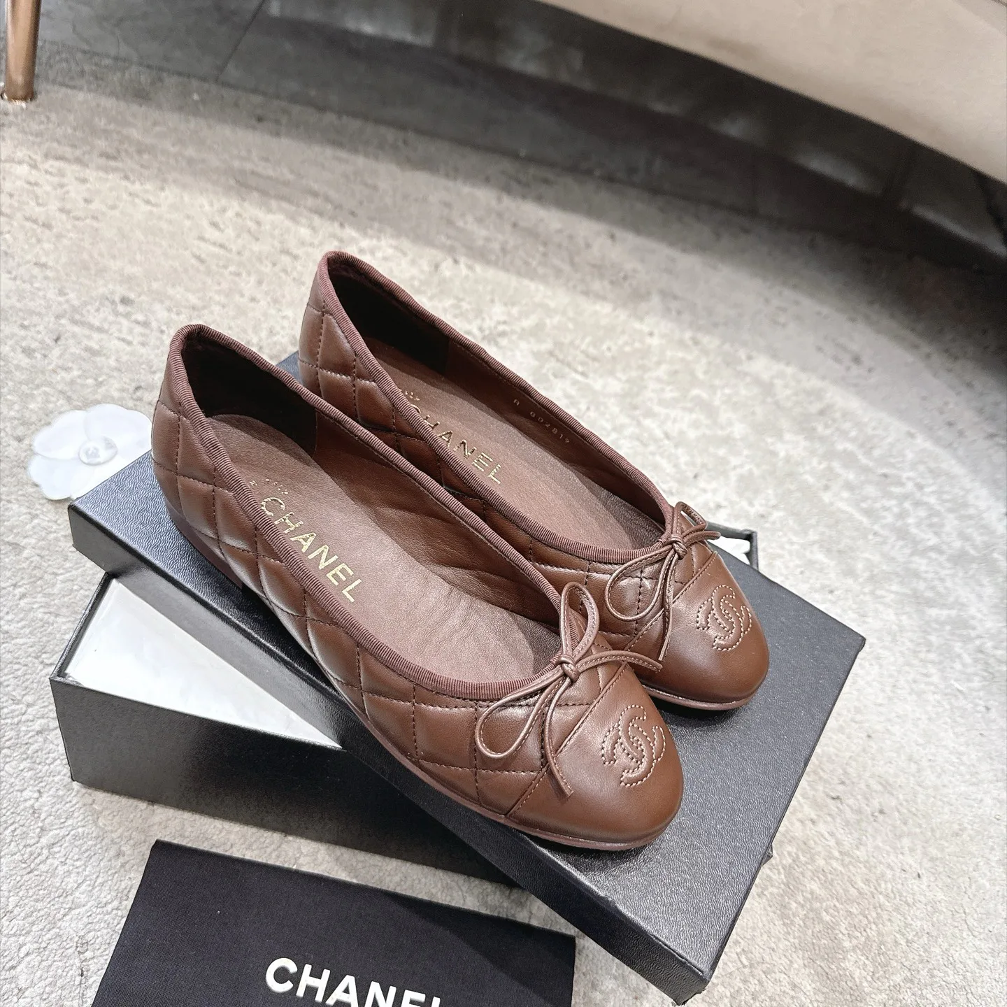 Women's Ballet Flats CHANEL 18323585