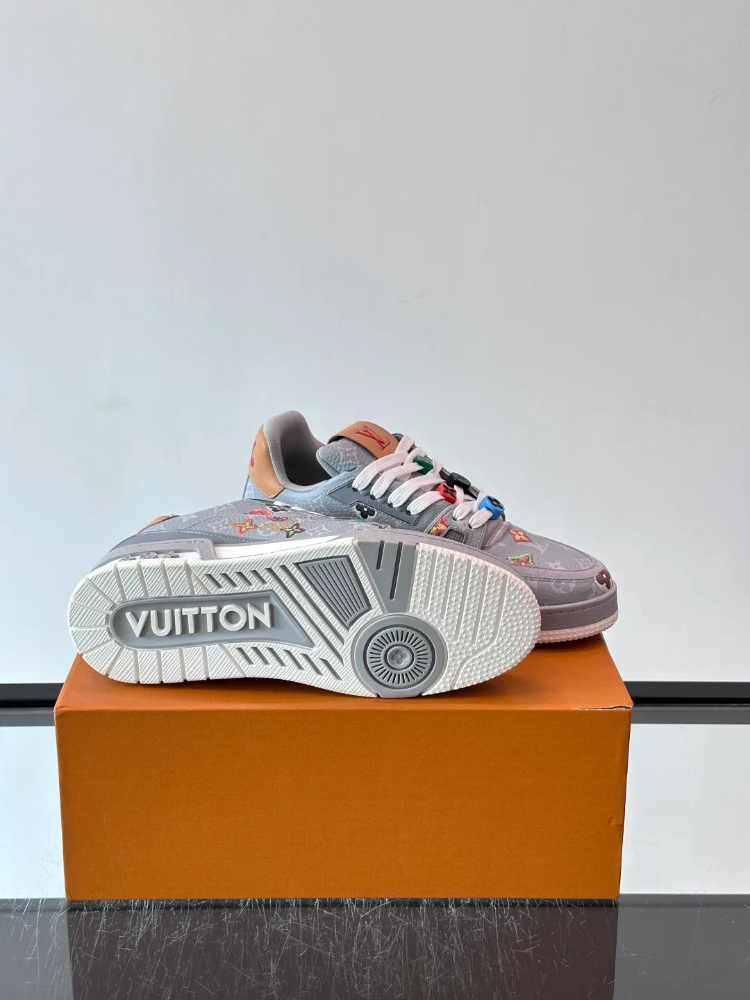 Men's Sneakers LOUIS VUITTON 18400622