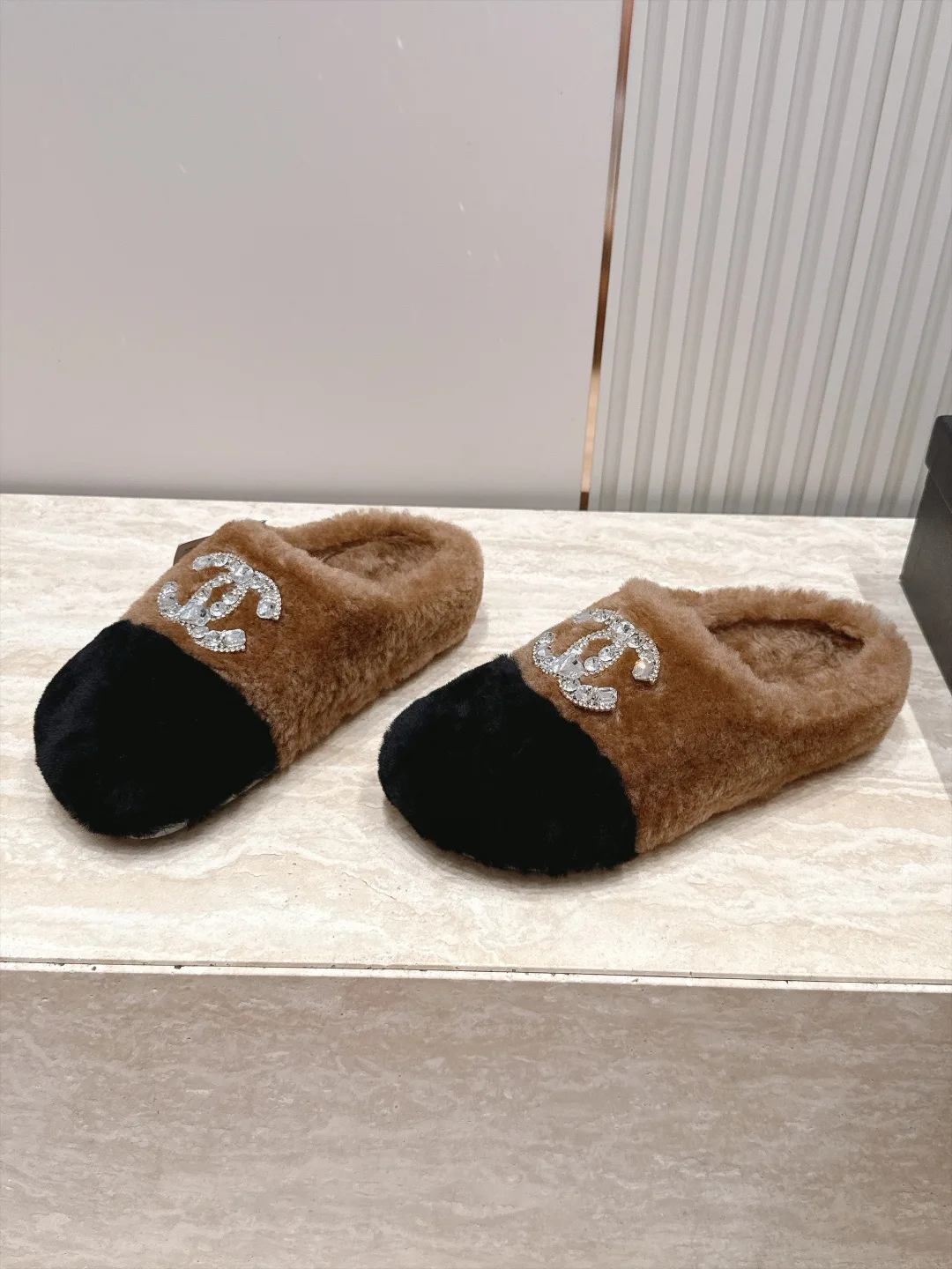 Women's Slippers CHANEL 18266277