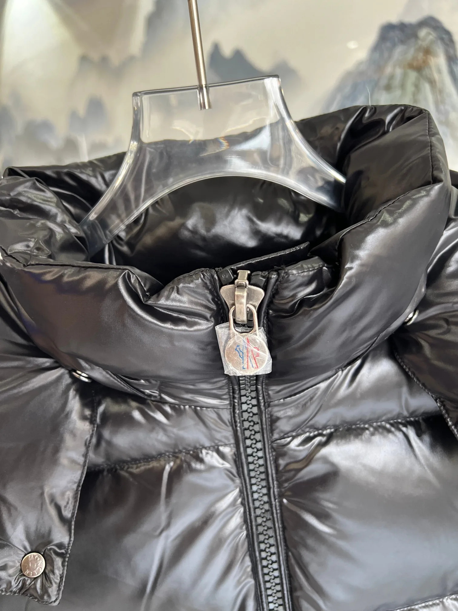 Women's Jackets And Down Jackets MONCLER 18415686
