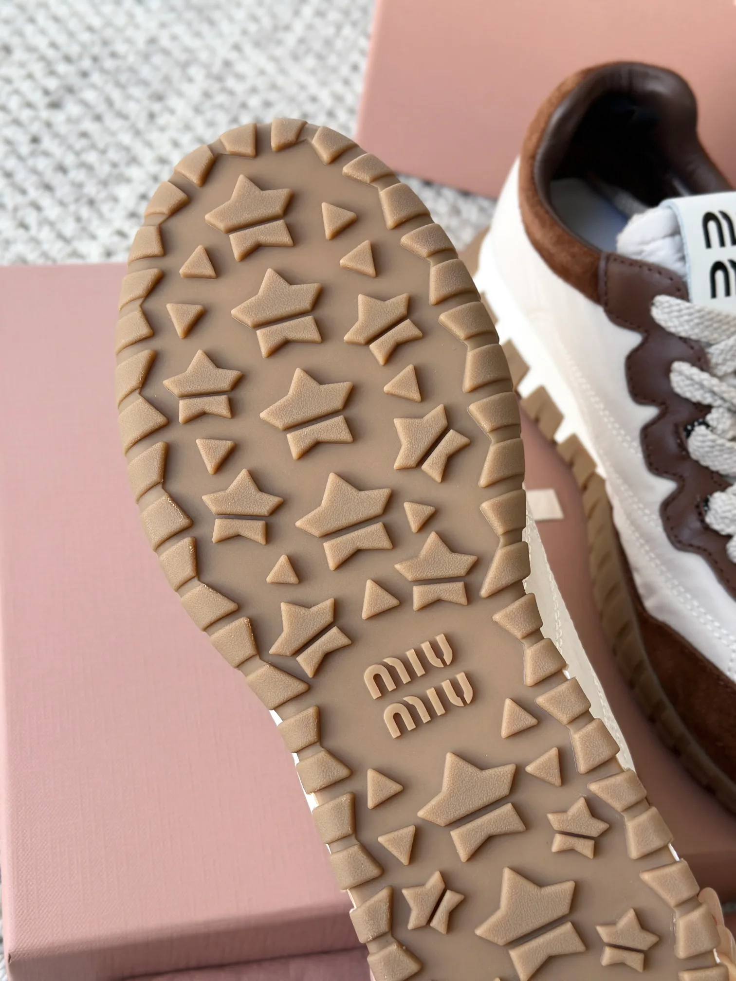Women's Sneakers MIU MIU 18006186