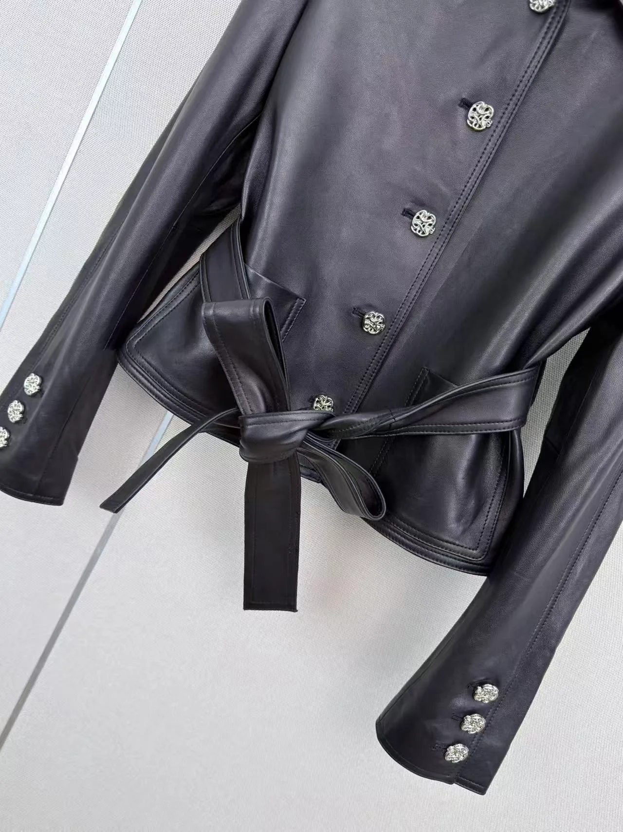 Women's Leather Jackets And Sheepskin Coats CHANEL 18113305