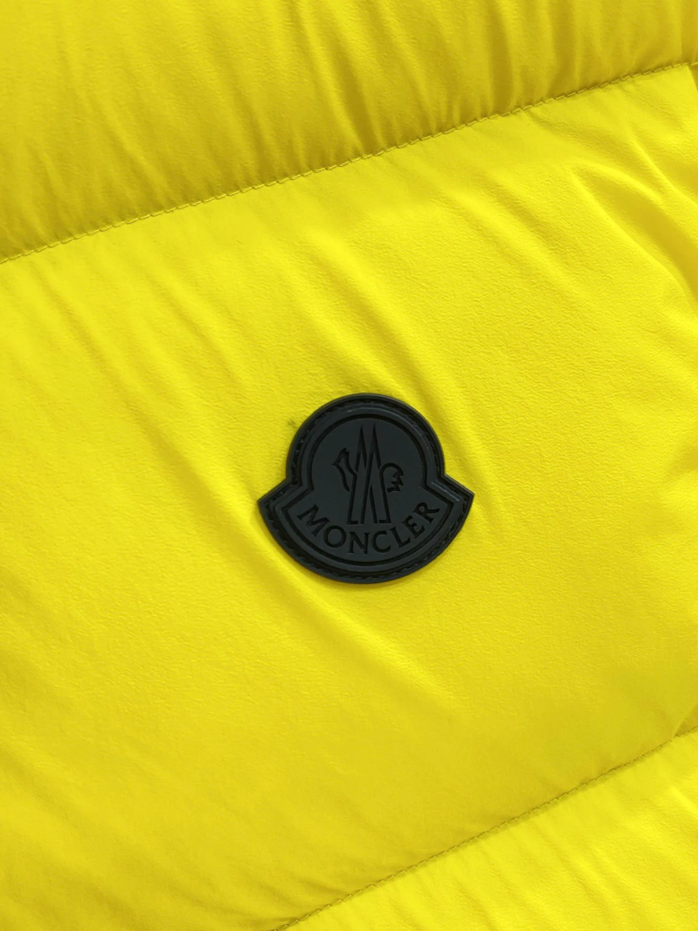 Men's Vests MONCLER 18007652