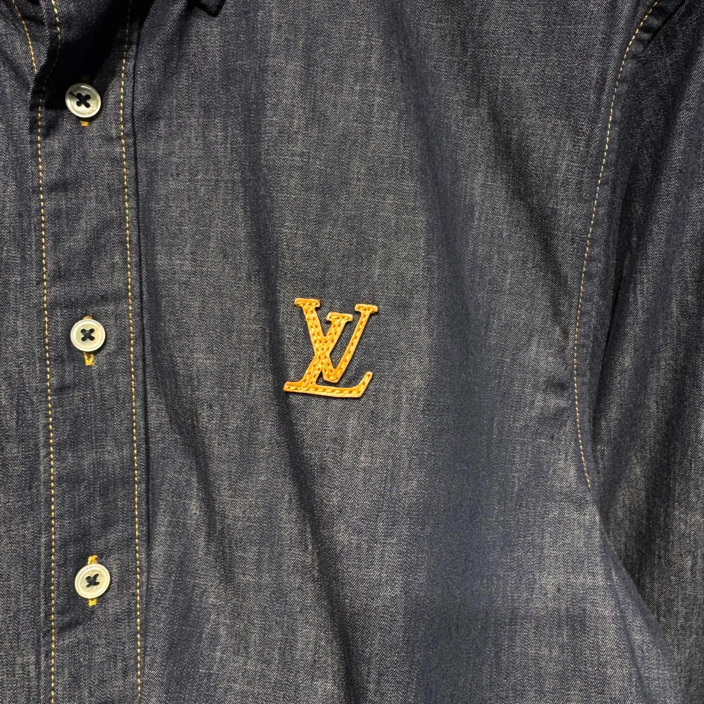 Men's Shirts LOUIS VUITTON 18244474