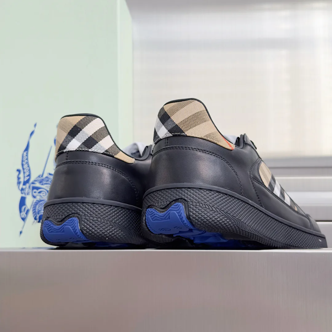 Women's Sneakers BURBERRY 17810101