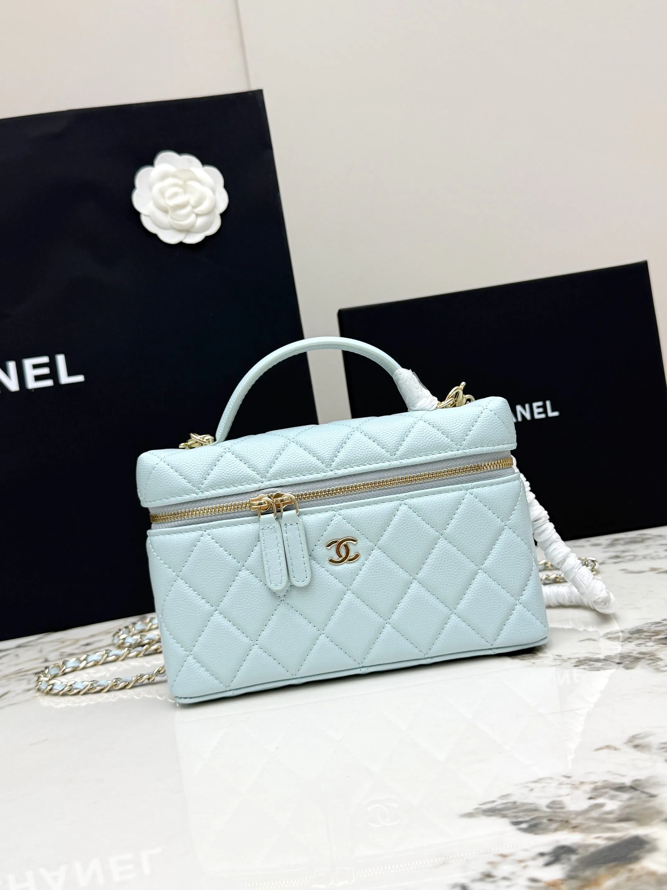 Women's Classic Handbags CHANEL 17949115