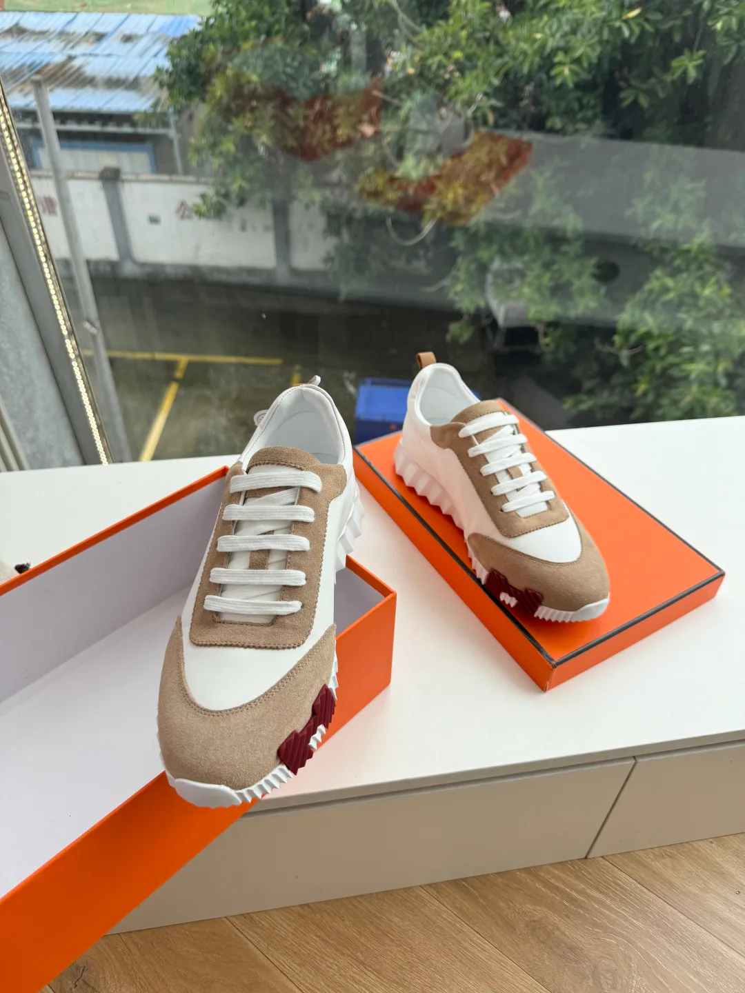 Women's Sneakers HERMES 18053482