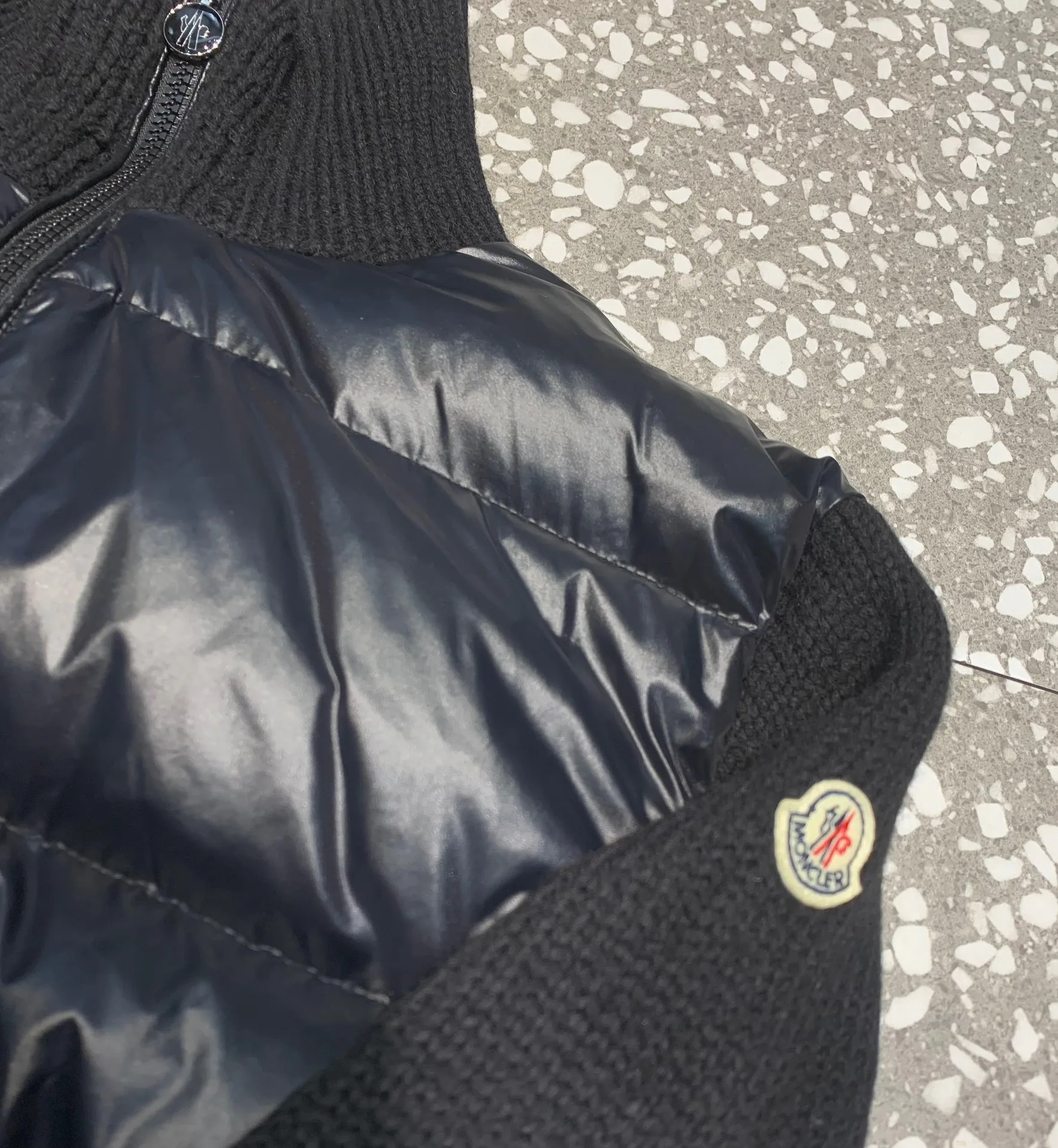 Women's Jackets And Down Jackets MONCLER 18129922