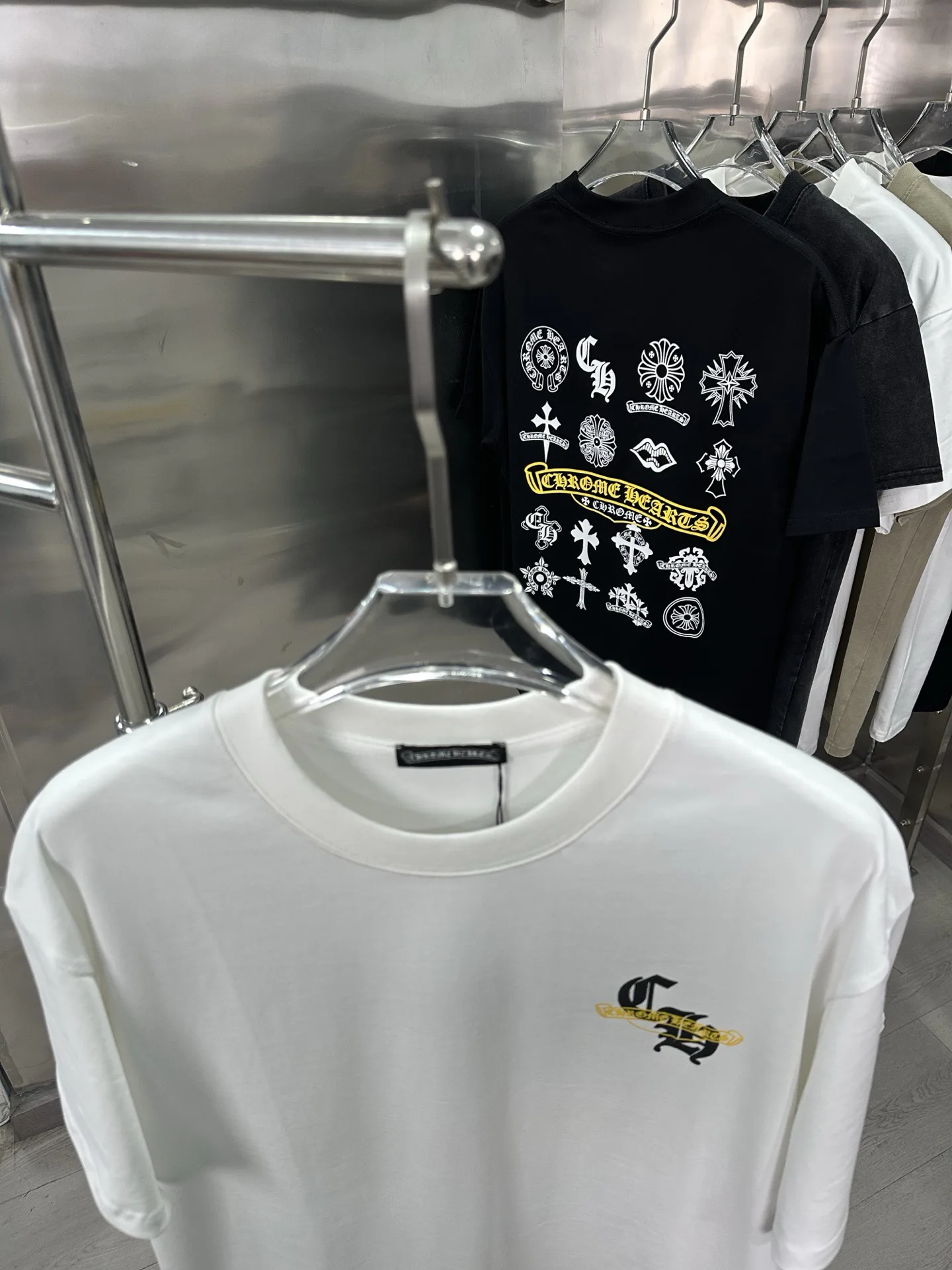 Men's T-Shirts CHROME HEARTS 17728125