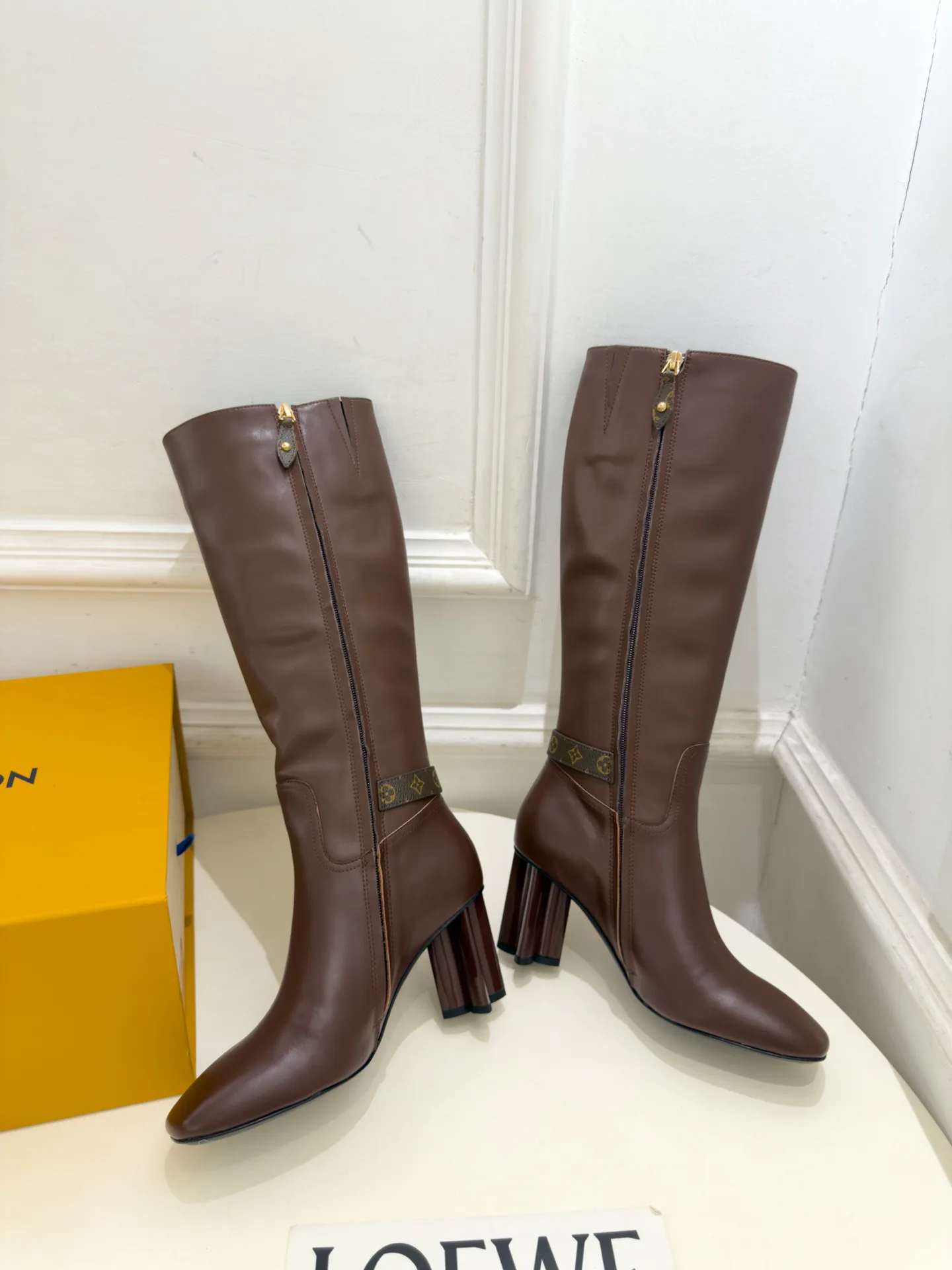 Women's Boots LOUIS VUITTON 18370308