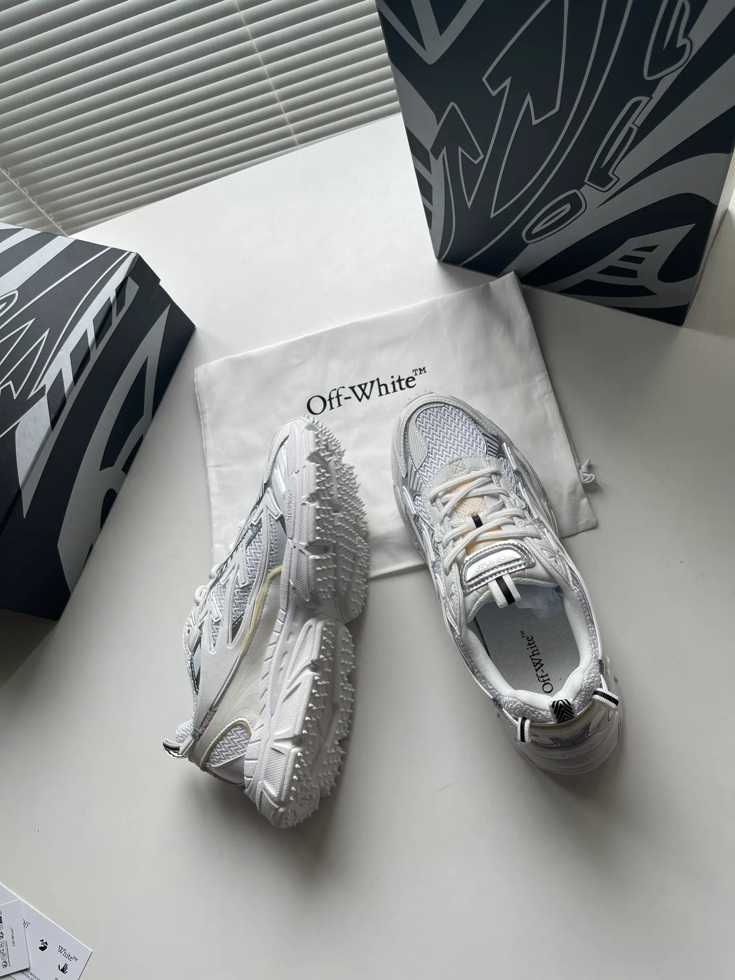 Women's Sneakers OFF-WHITE 17813796
