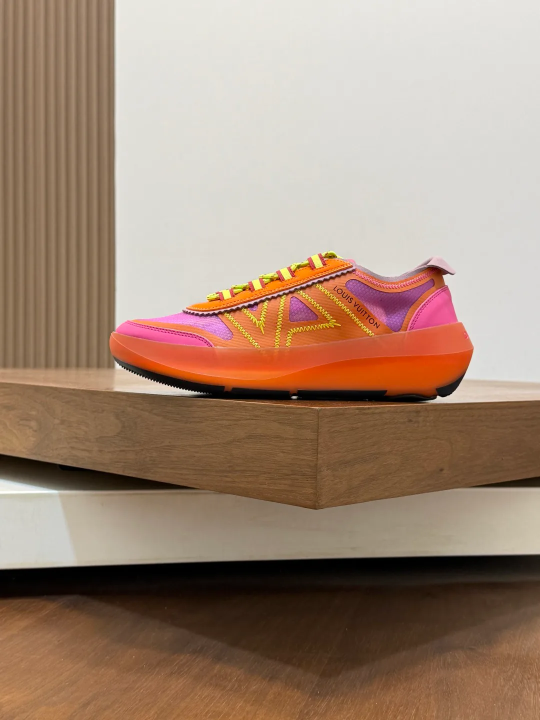 Men's Sneakers LOUIS VUITTON 17219174