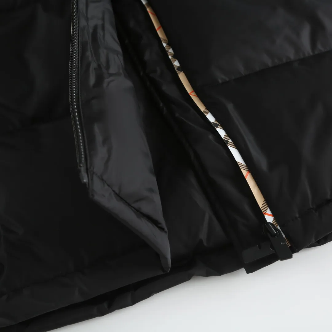 Women's Jackets And Down Jackets BURBERRY 18022569