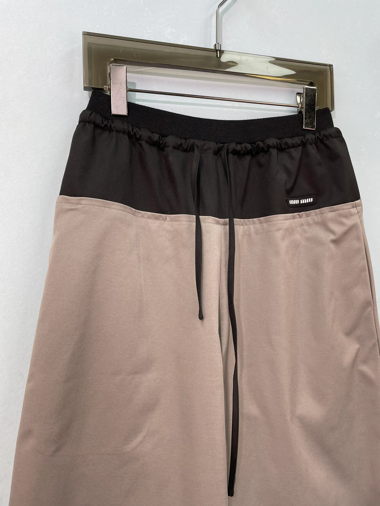 Women's Trousers MIU MIU 18359196
