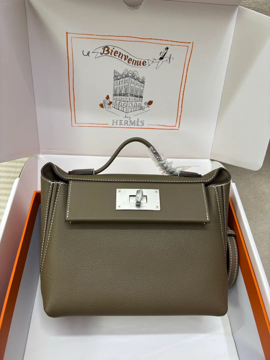 Women's Classic Handbags HERMES 17651562