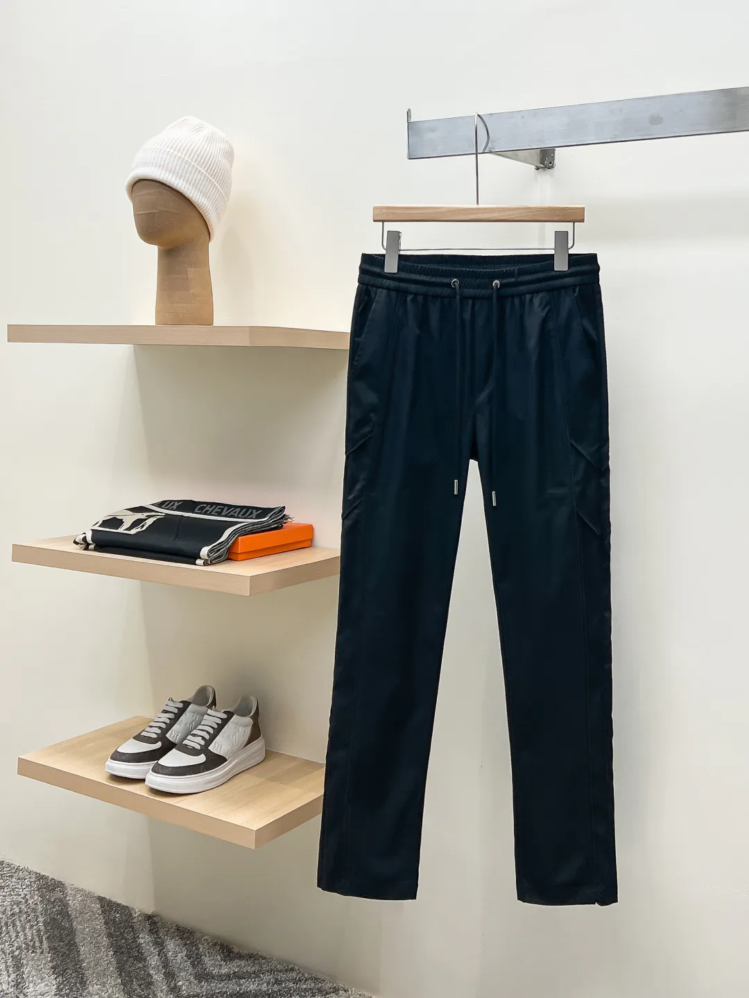 Men's Trousers GIVENCHY 18499215