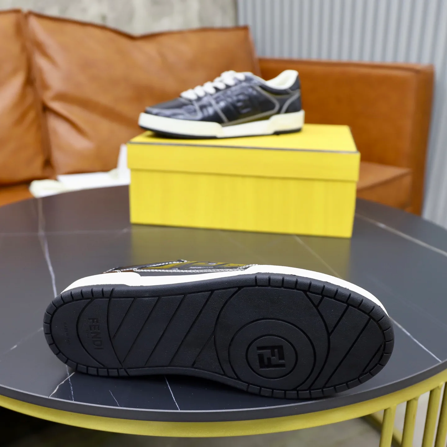 Women's Sneakers FENDI 18516271