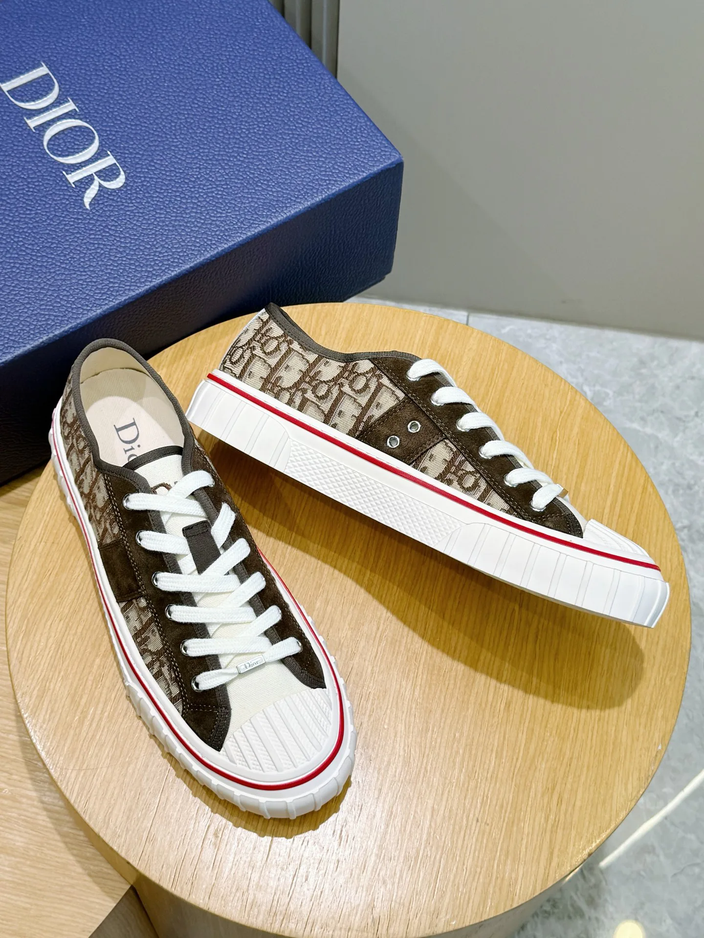 Women's Sneakers CHRISTIAN DIOR 18101565