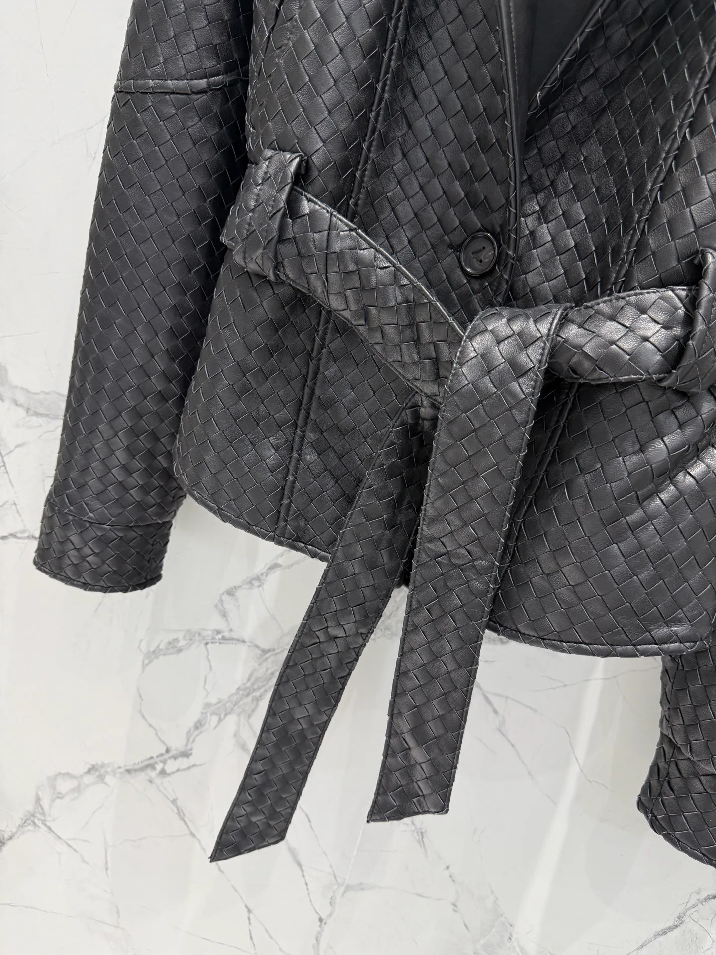 Women's Leather Jackets And Sheepskin Coats BOTTEGA VENETA 18083023