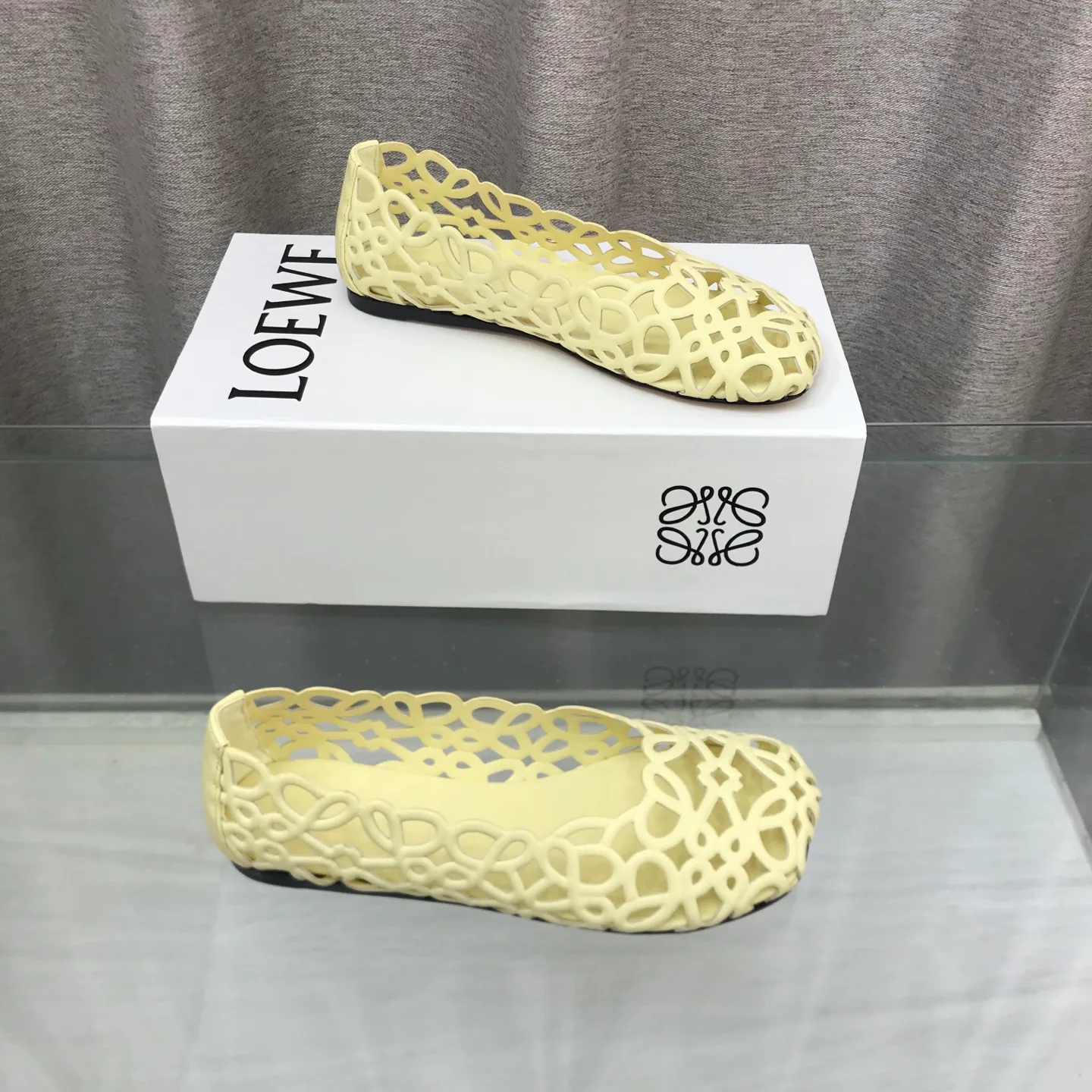 Women's Ballet Flats LOEWE 18289931
