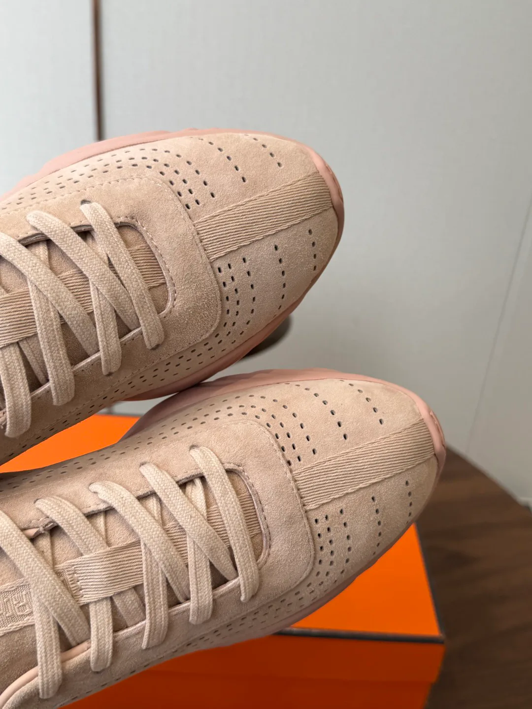 Women's Sneakers HERMES 17128304