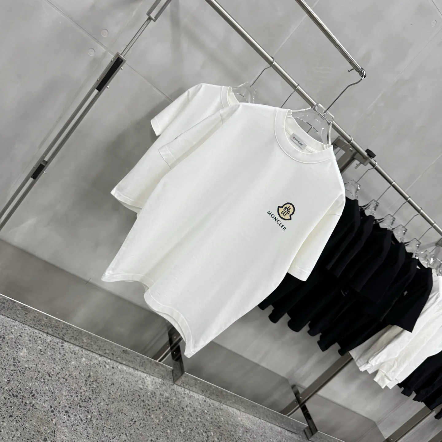 Men's T-Shirts MONCLER 17905175