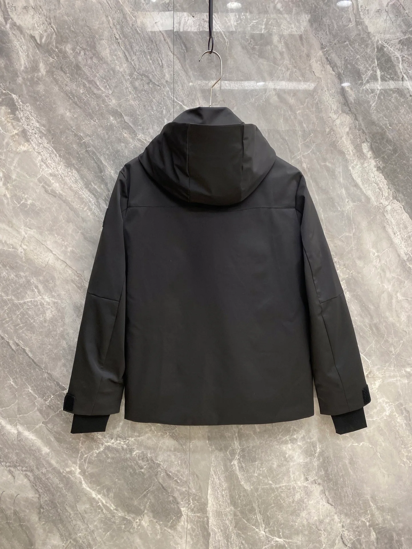 Men's Jackets And Down Jackets MONCLER 18348640