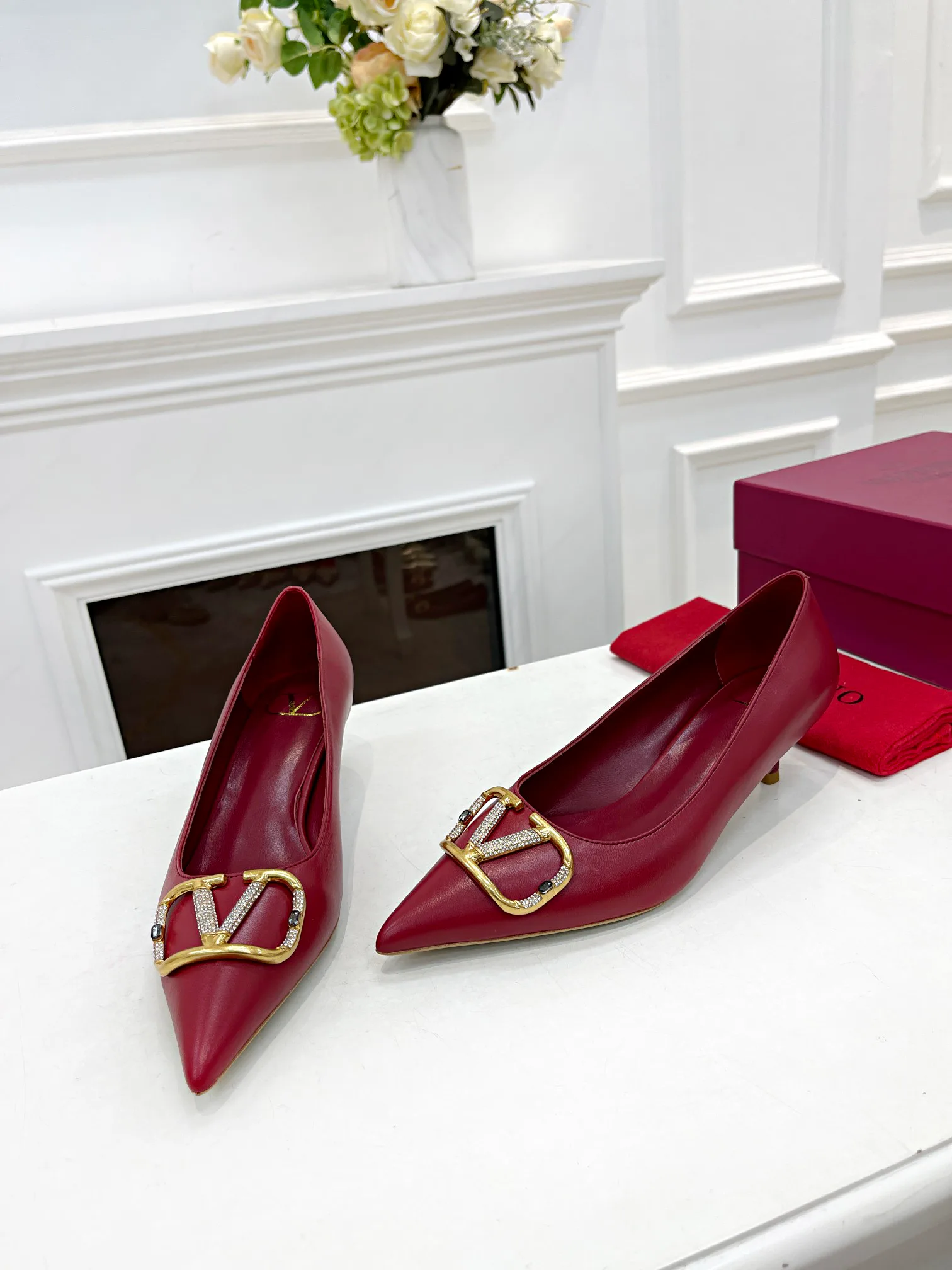 Women's Heels VALENTINO 17956842