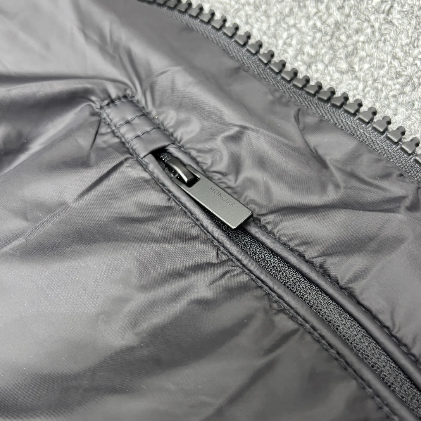 Men's Vests MONCLER 18334170