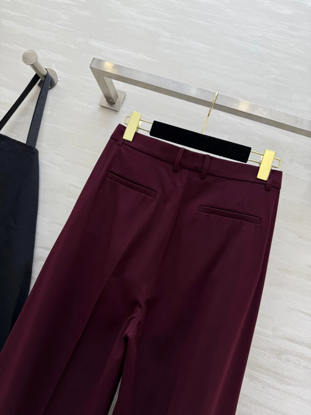 Women's Trousers SAINT LAURENT 18276813
