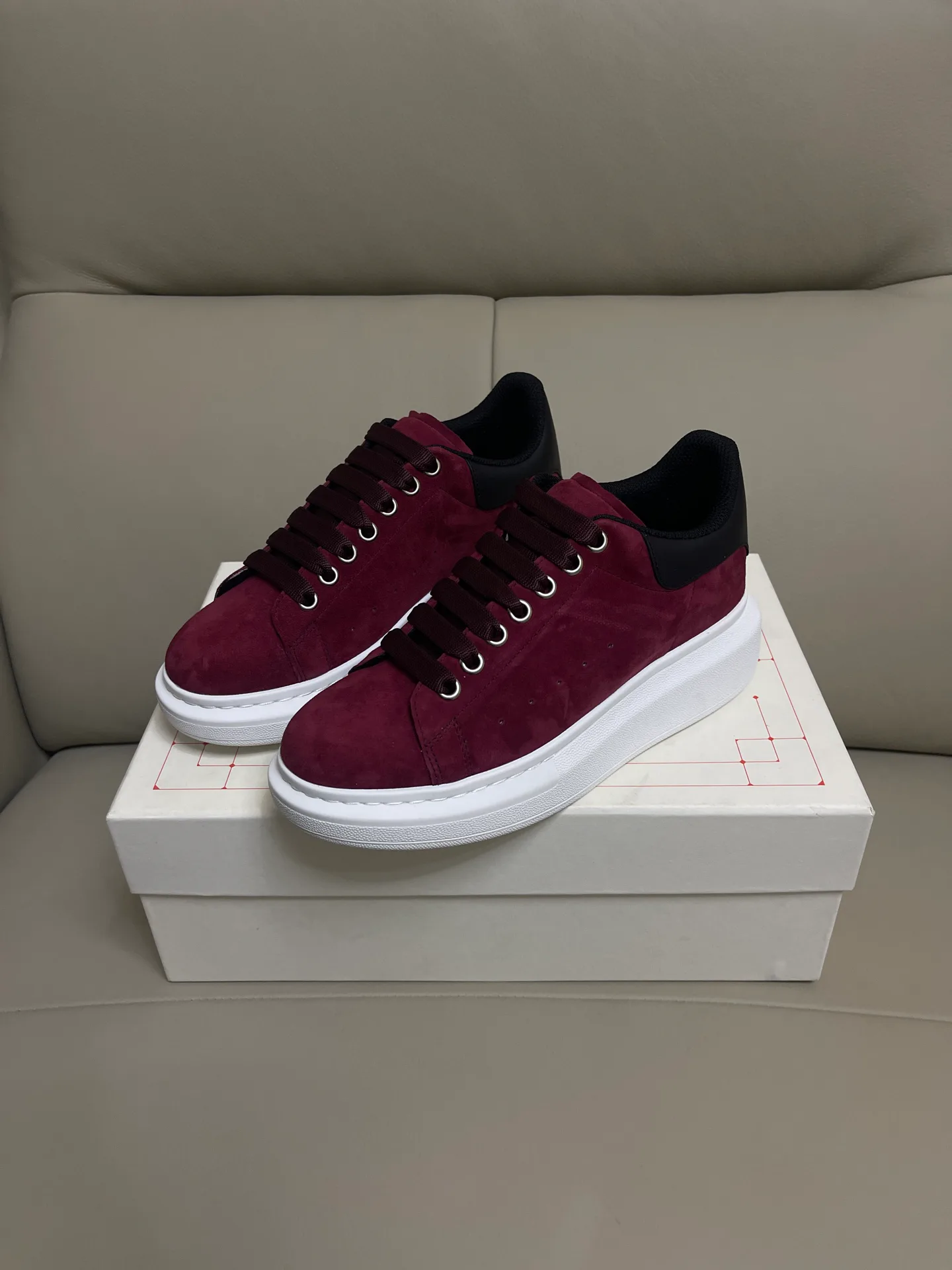 Women's Sneakers ALEXANDER MCQUEEN 18465081