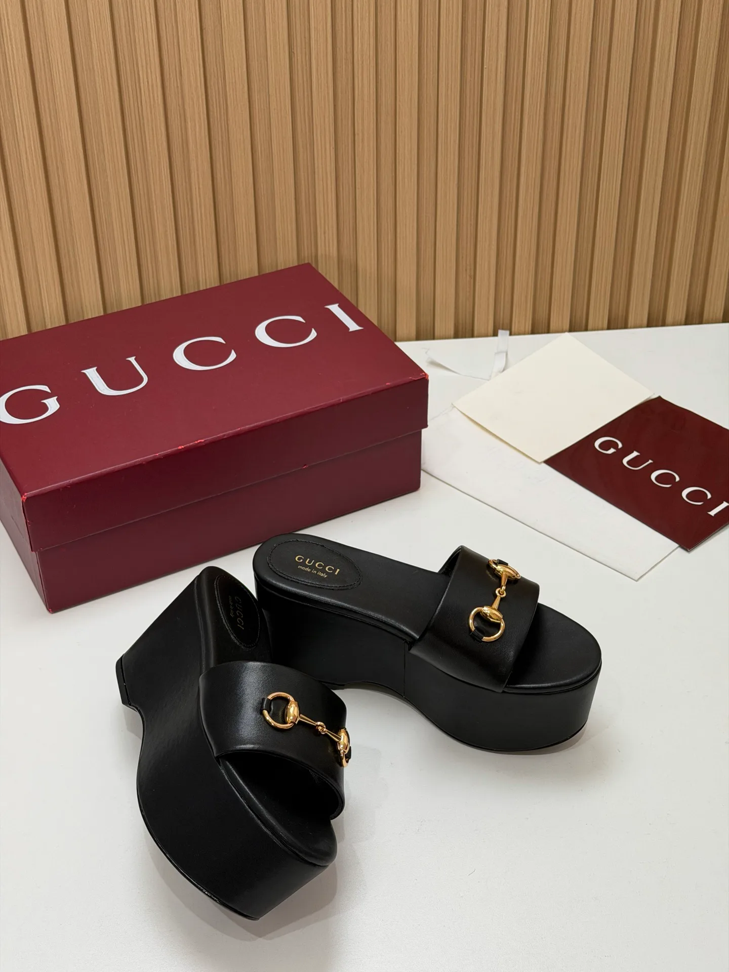 Women's Open-Toe Sandals GUCCI 17631677
