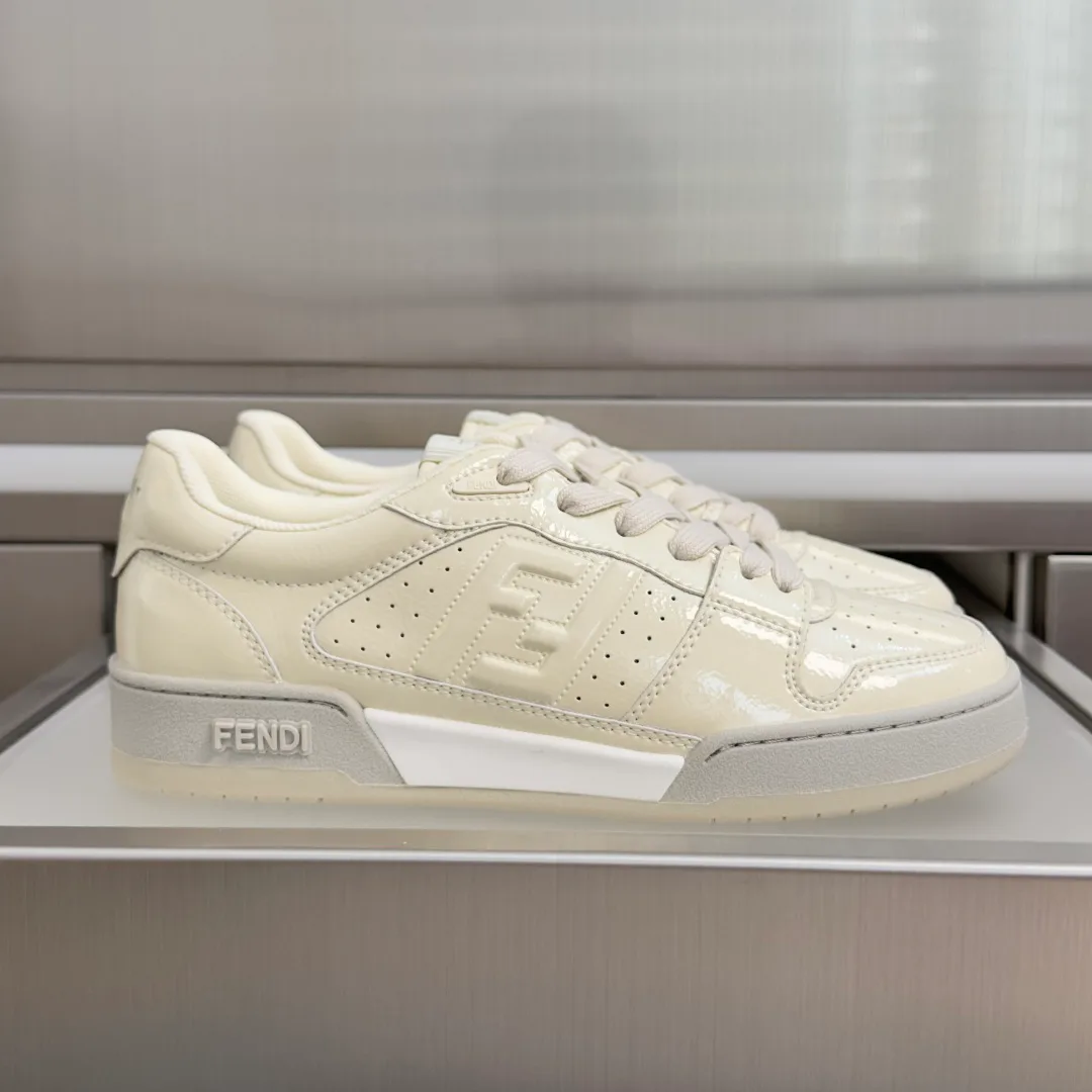 Women's Sneakers FENDI 17729638