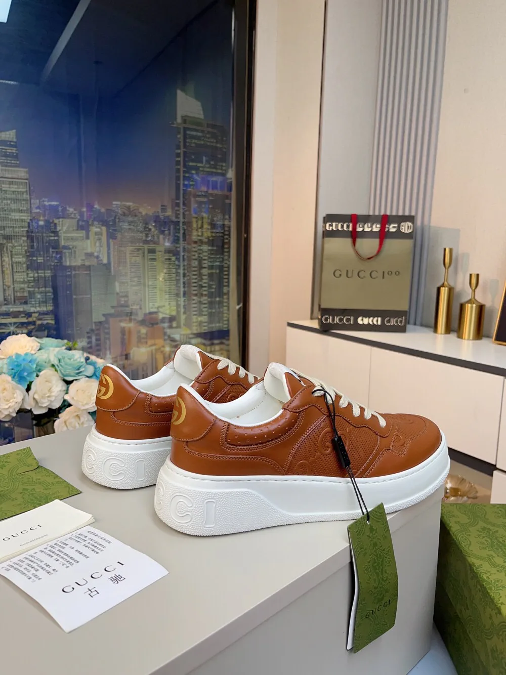 Women's Sneakers GUCCI 18369622